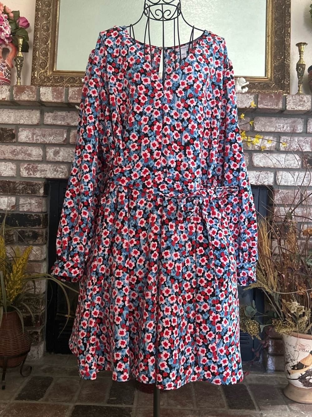 NWOT Women’s Popsugar Floral Print Long Sleeve Mini Dress with Belt